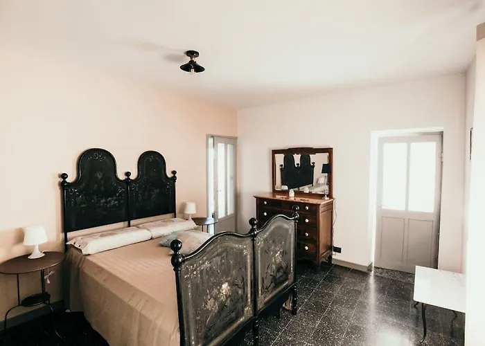 La Casa Di Elso Con Piscina Hébergement de vacances