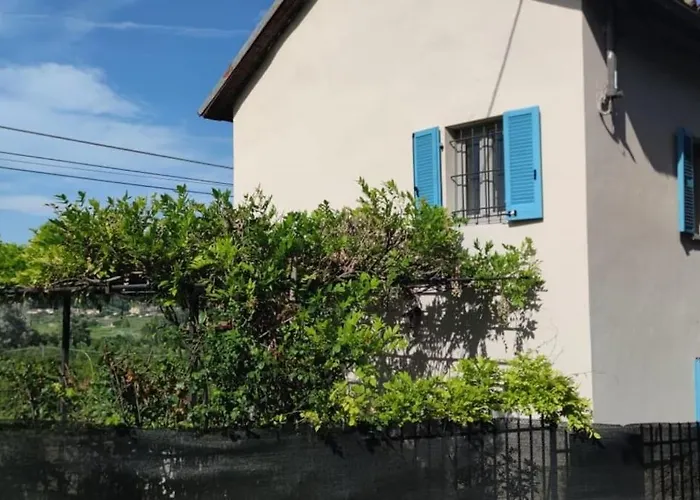 La Casa Di Elso Con Piscina Hébergement de vacances *